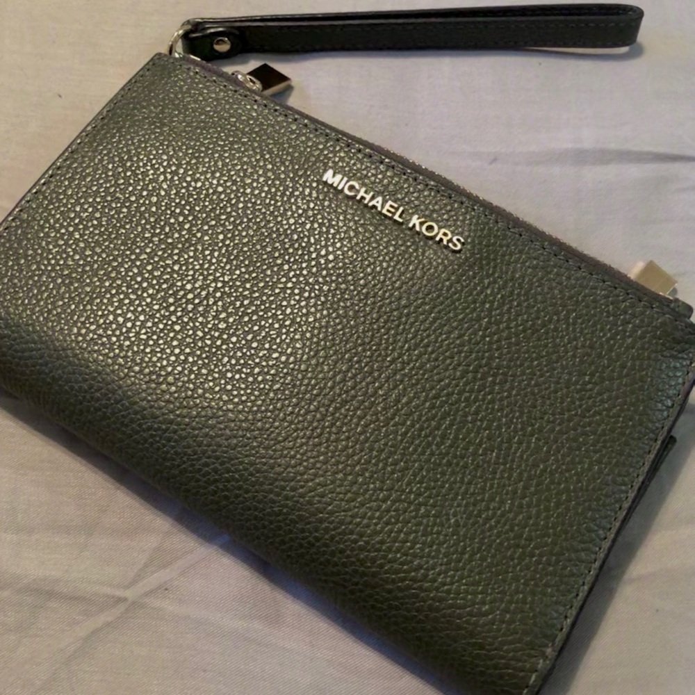 Michael Kors Green Double Zip Wristlet Wallet